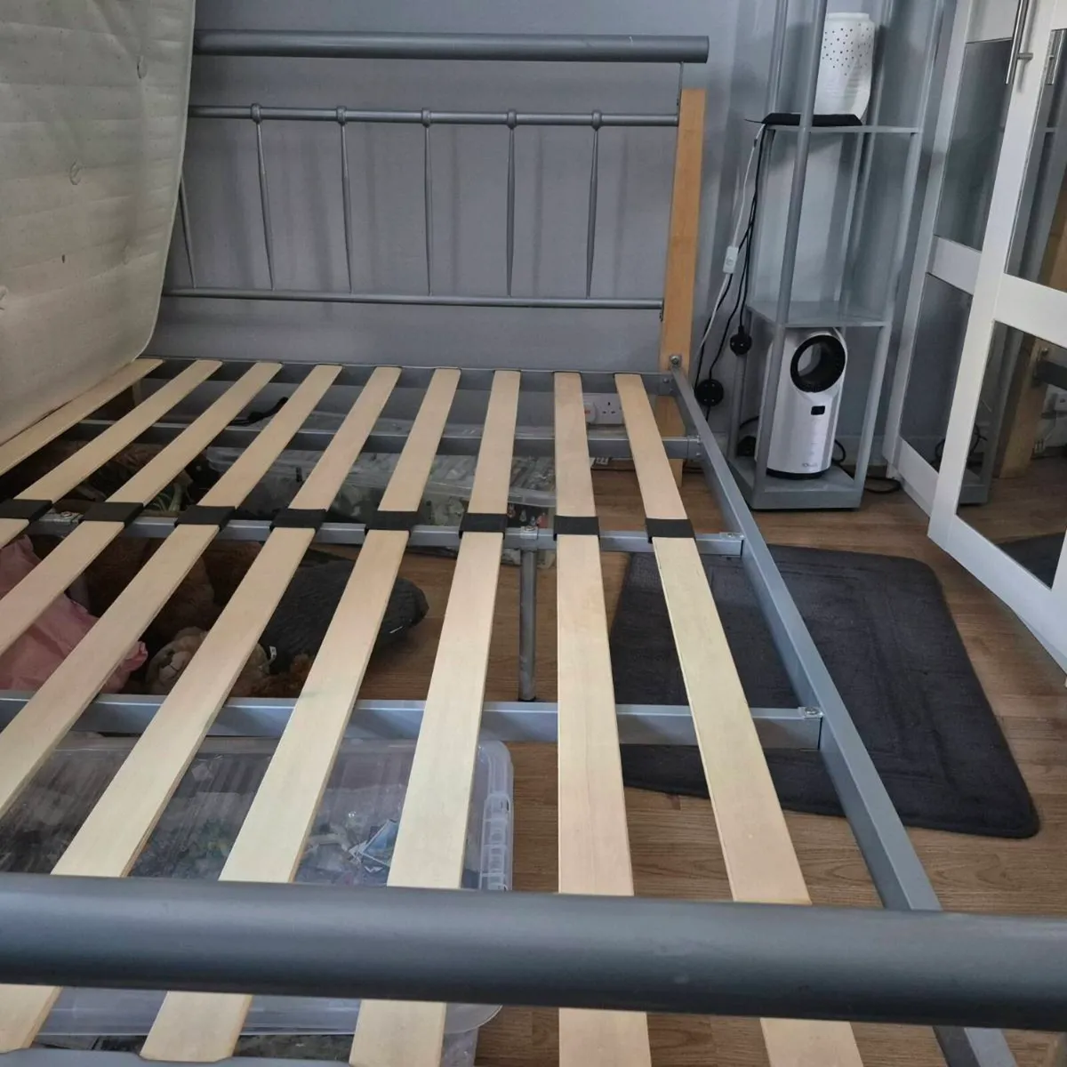 Double bed frame - Image 1