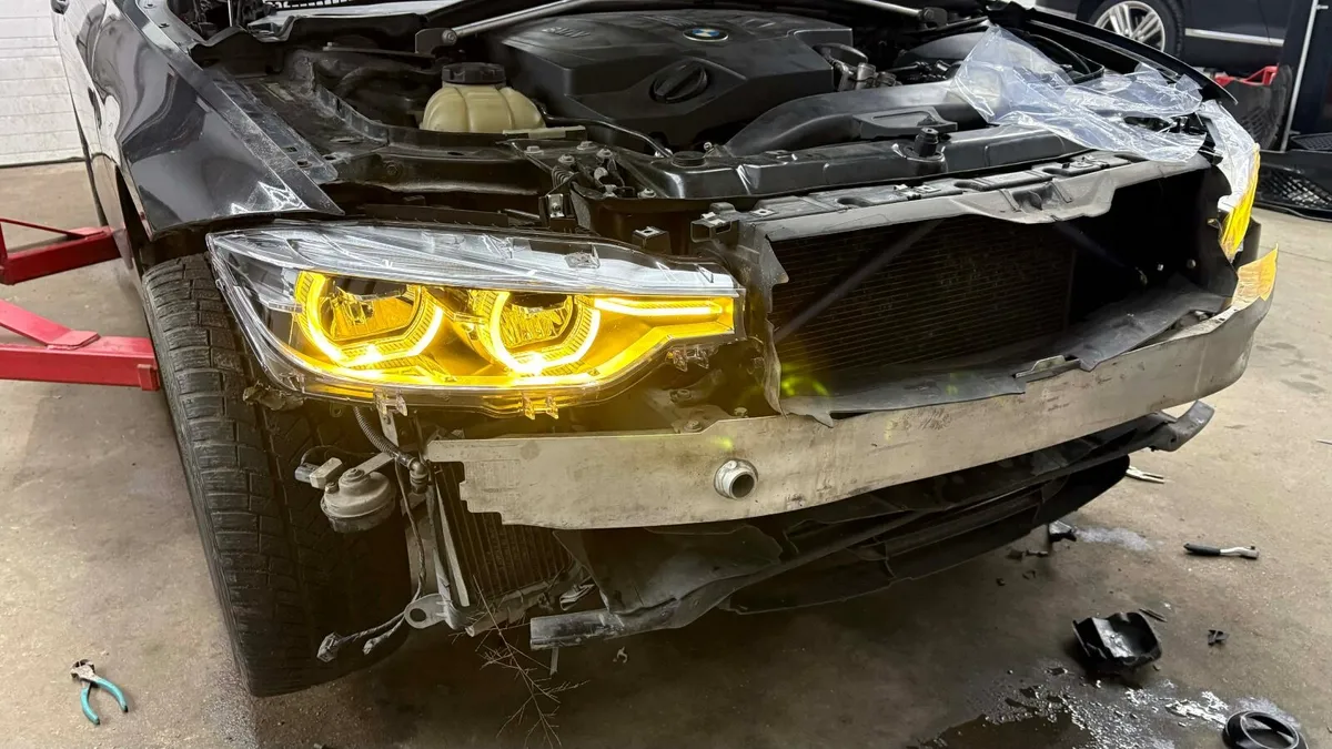 F30 LCI HEADLIGHTS/TAILIGHTS - Image 3