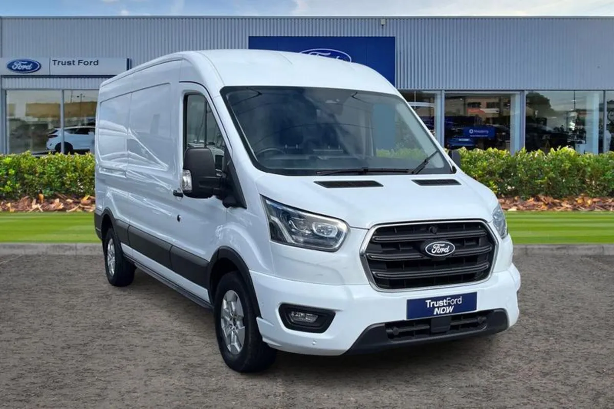 Ford Transit LIMITED - Image 1