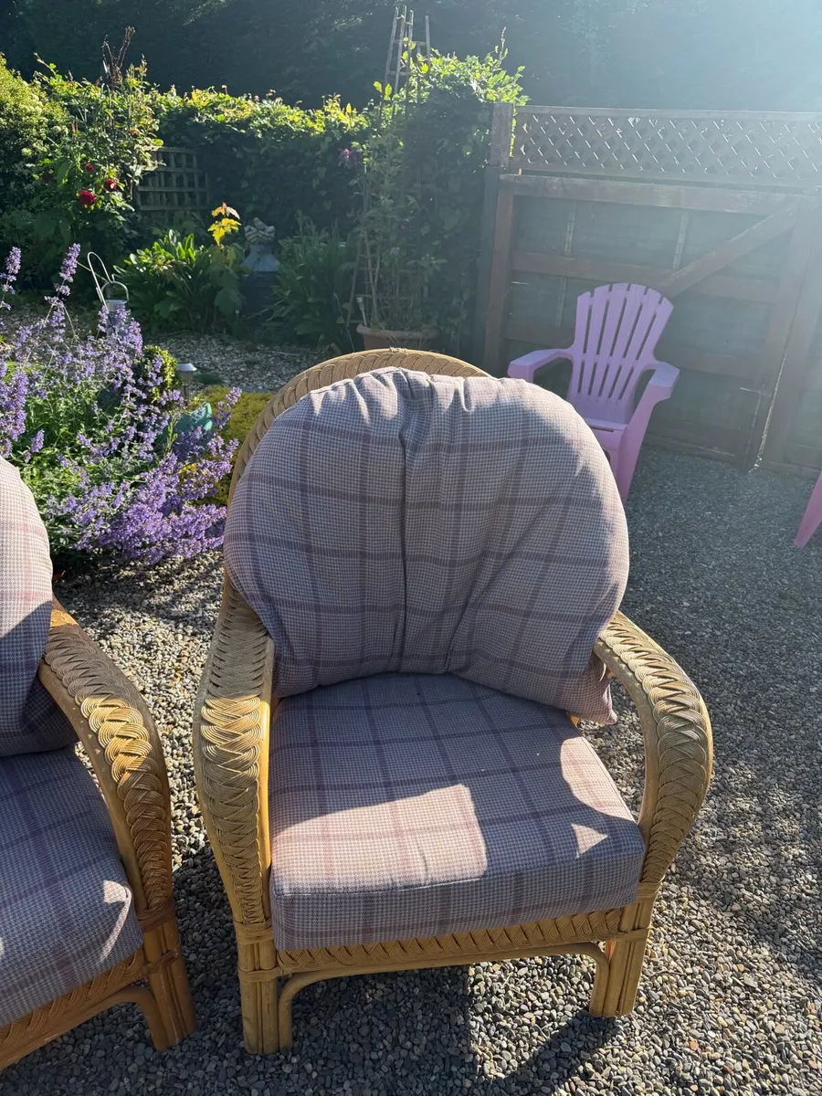 3 piece wicker chair set - Image 4