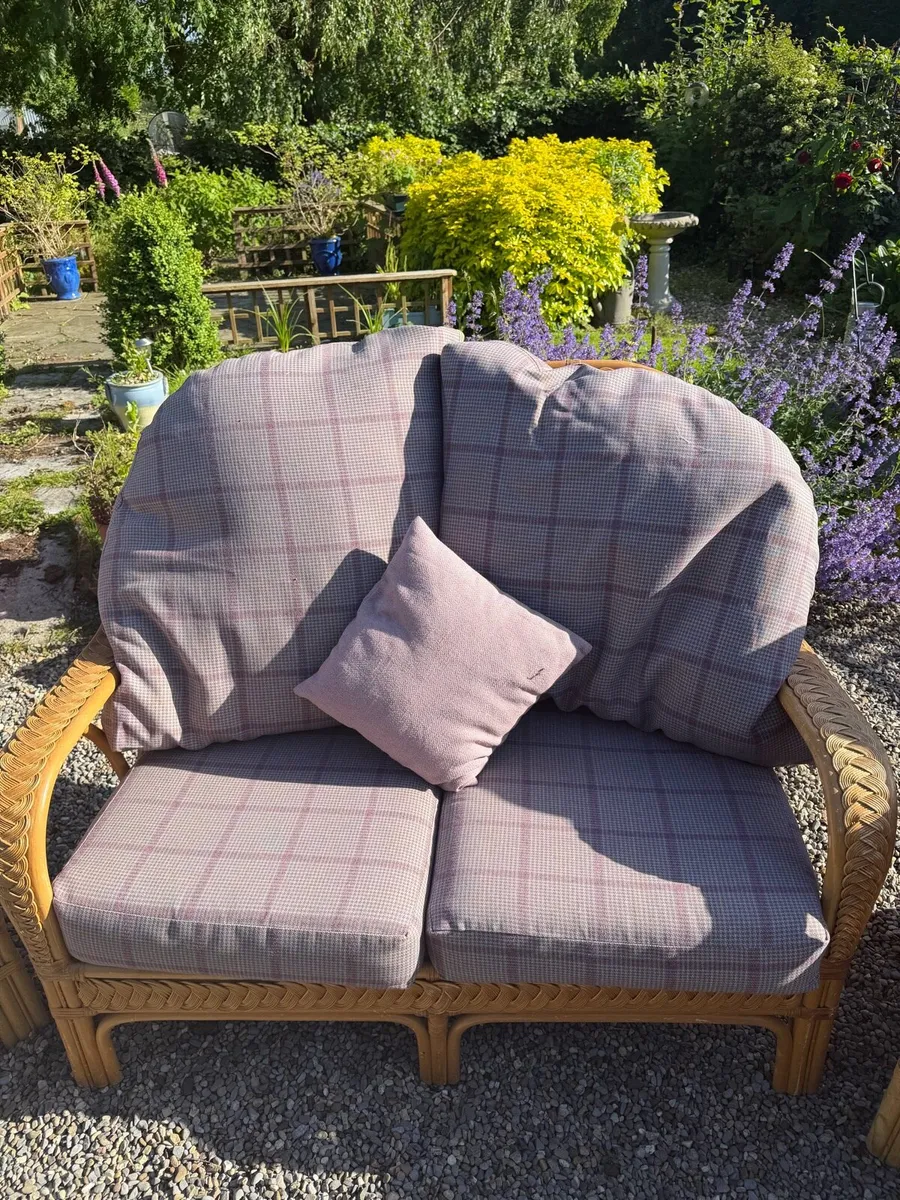 3 piece wicker chair set - Image 2
