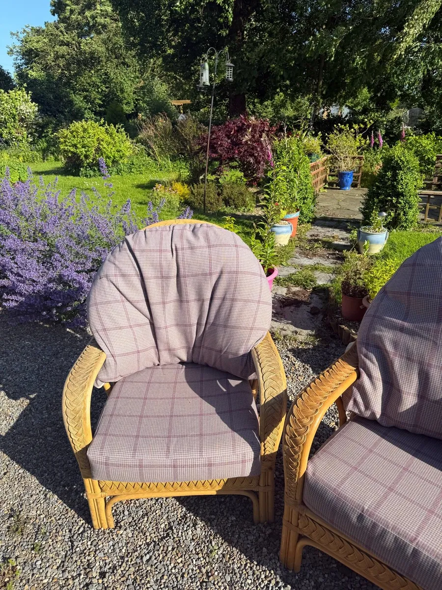 3 piece wicker chair set - Image 3