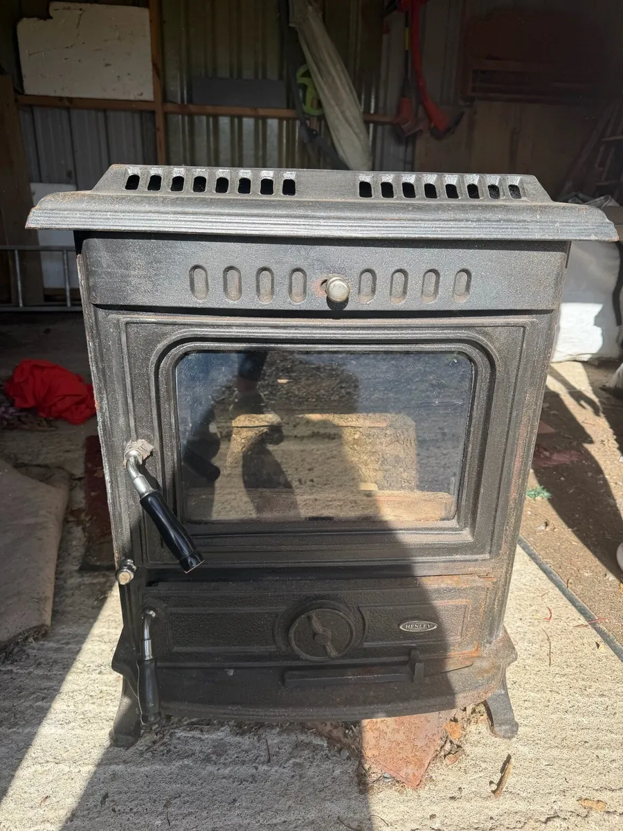 21kW Henley stove with back boiler - Image 1