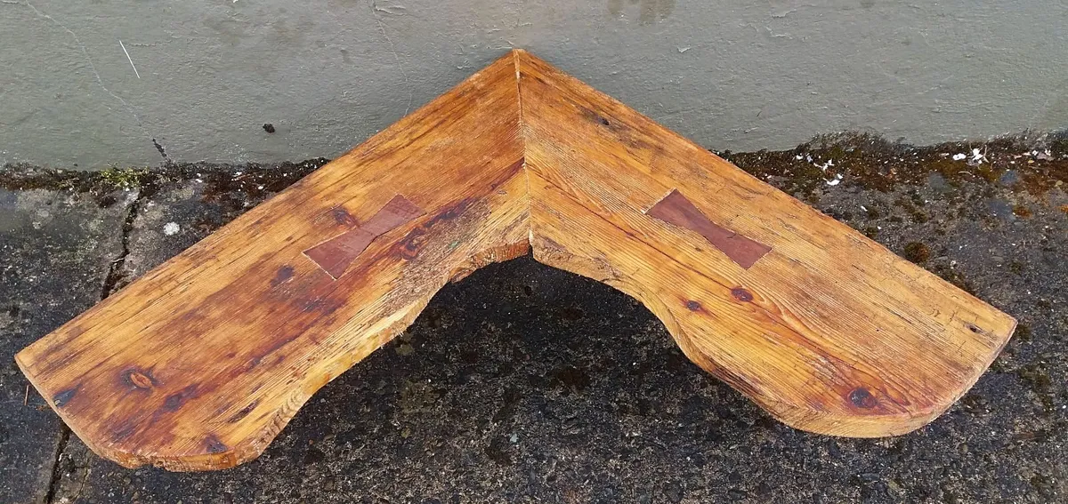Rustic Floating Corner Shelf / Display - Image 4