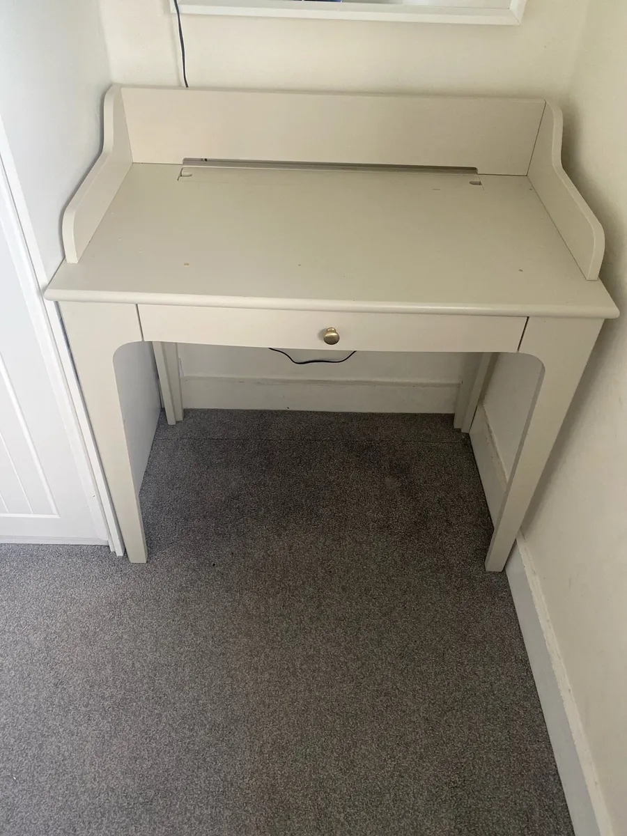 Desk - Image 1