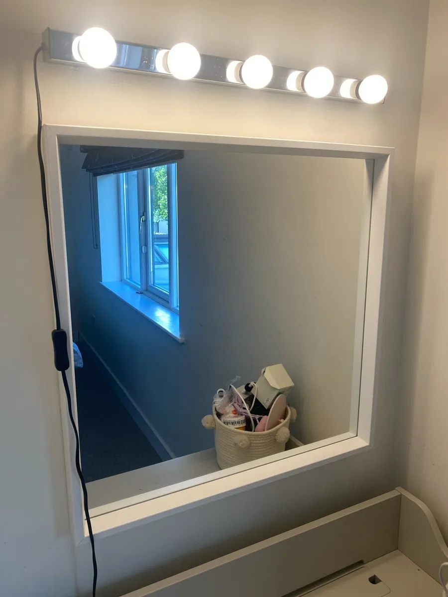 Mirror with light - Image 2