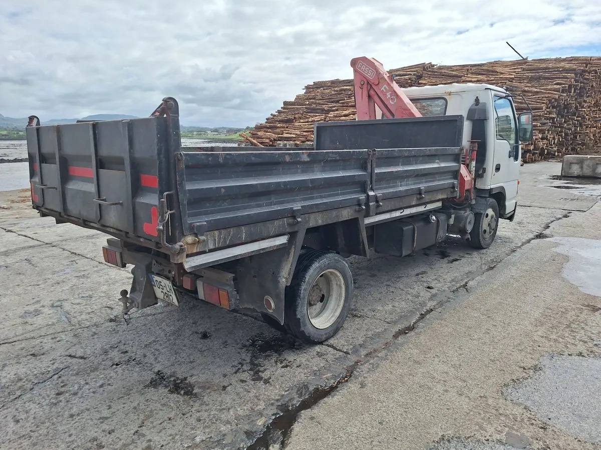 Isuzu NPR 2005 - Image 2