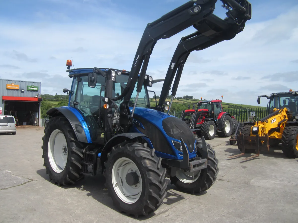 VALTRA A114..1800 HOURS...LIKE NEW...2020 - Image 3