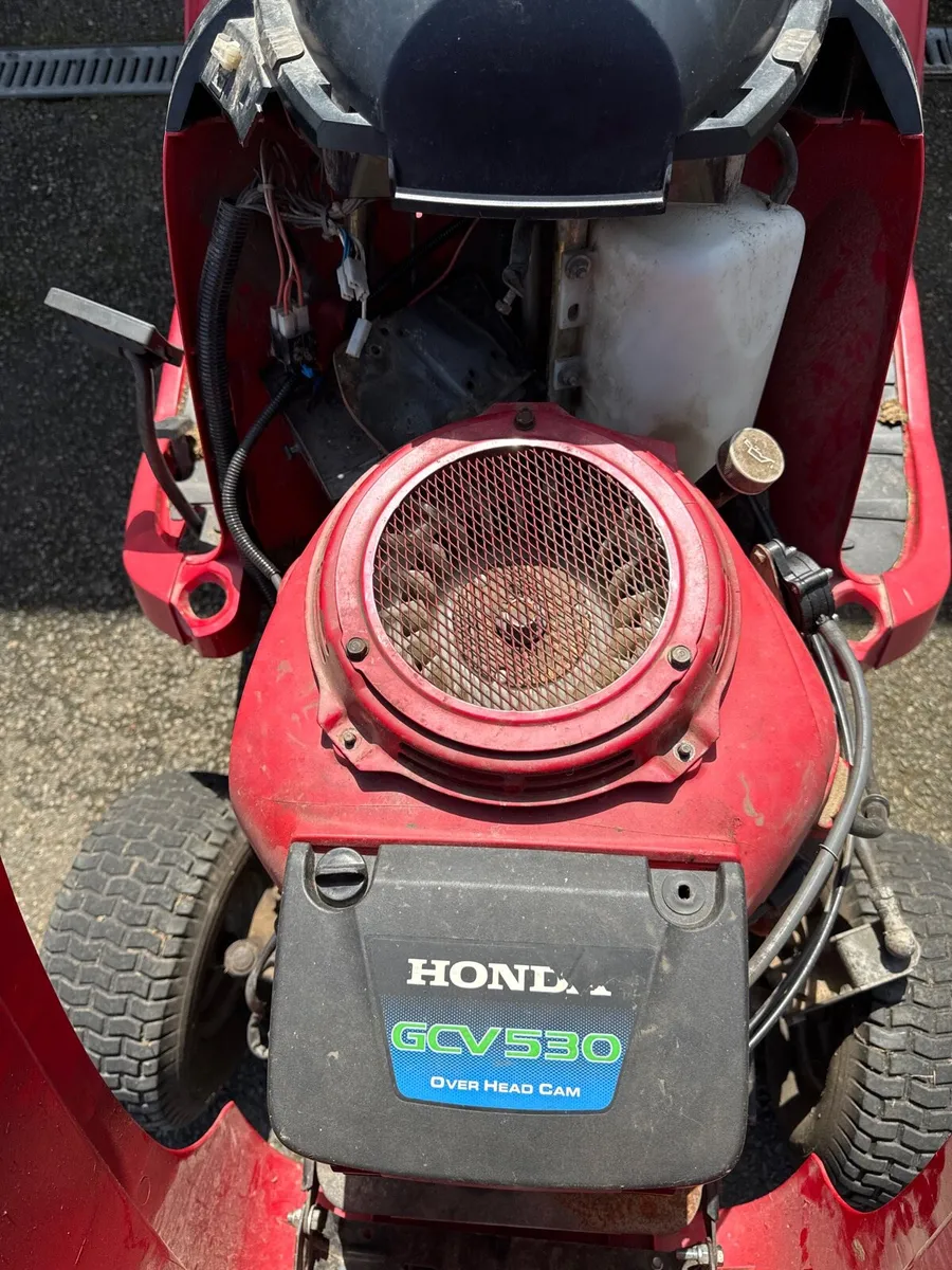 Honda ride on mower for breaking - Image 3