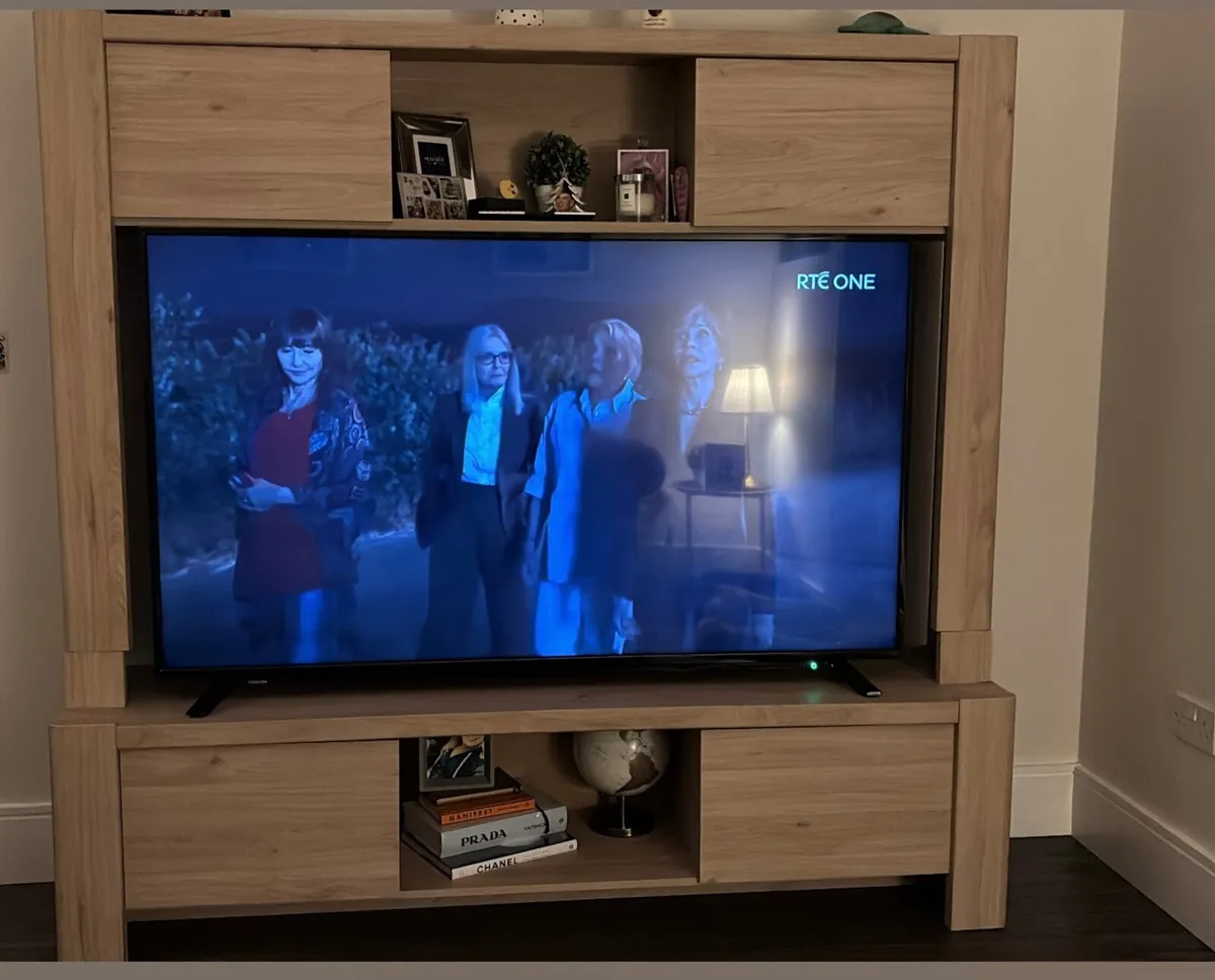 TV unit - Image 2