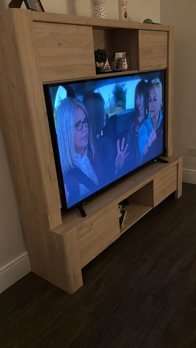 TV unit - Image 3