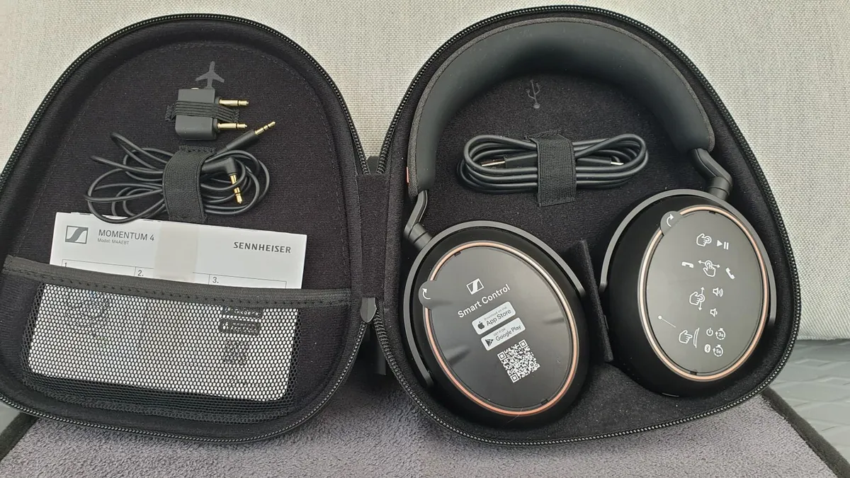 Sennheiser Momentum 4 SE Headphones - Image 4