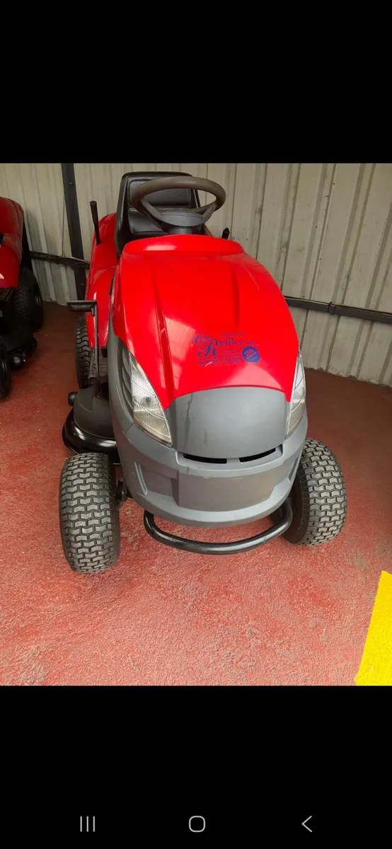 Castle Garden Ride On Lawnmower - Image 1