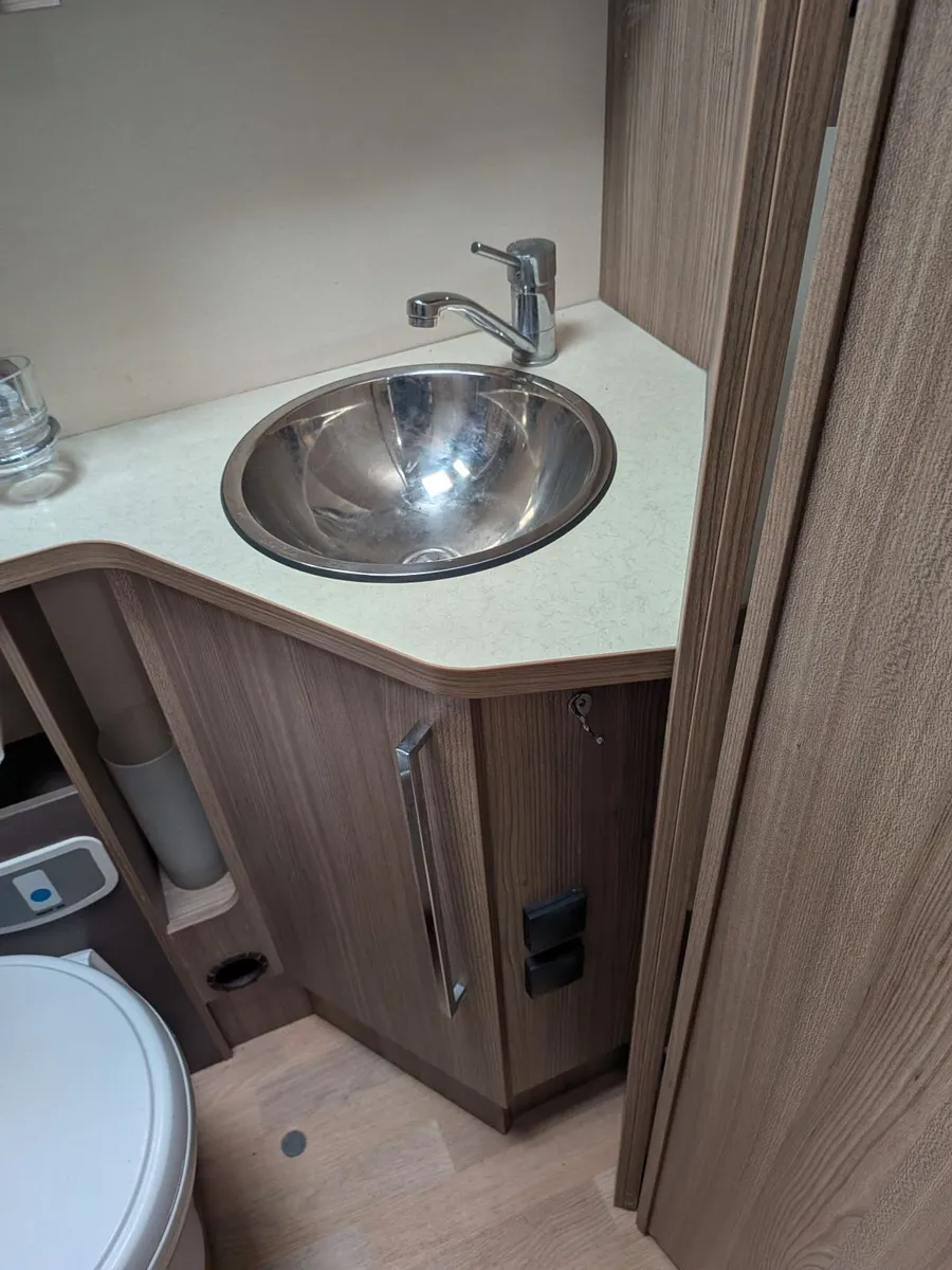 Motorhome rapido 680 - Image 4