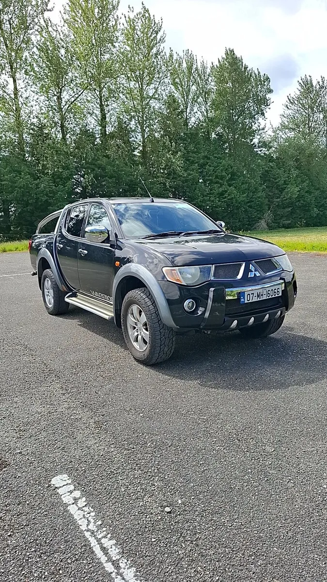 Mitsubishi L200 Crewcab - Image 2