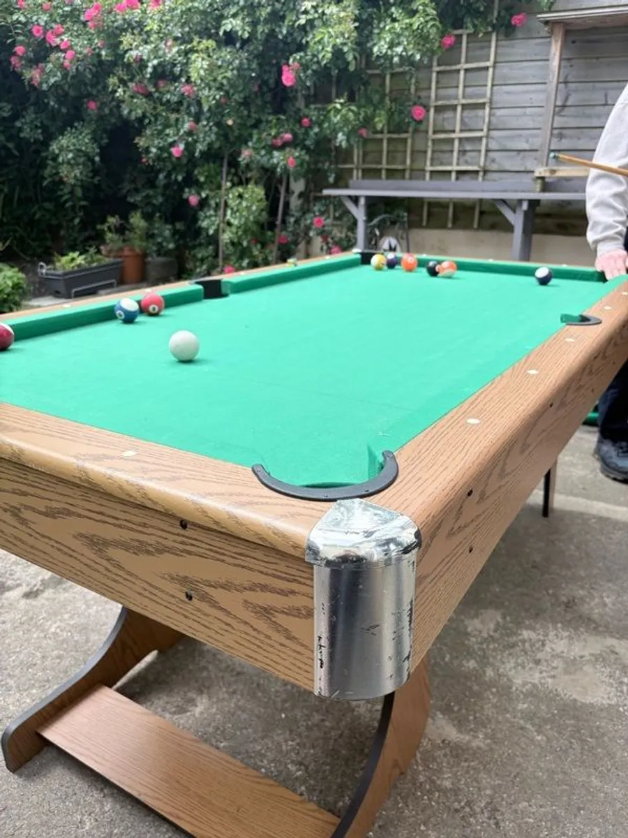 Pool table - Image 2