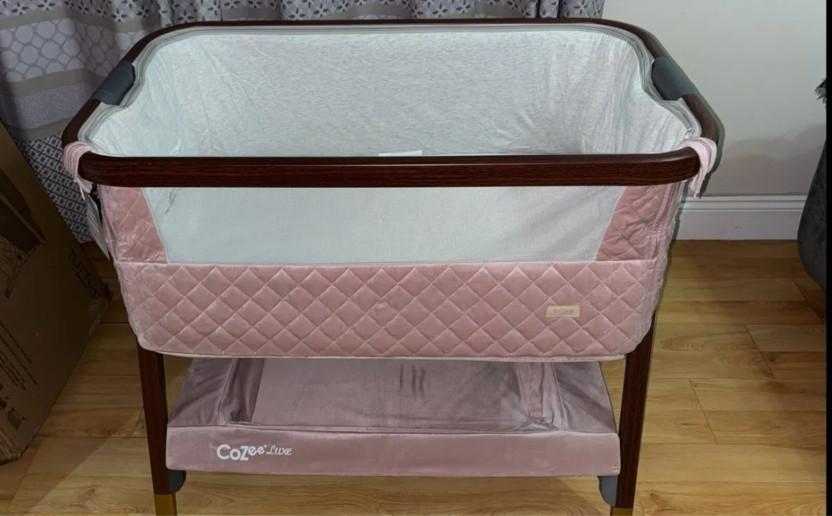 Pink Tutti bambini next to me - Image 1