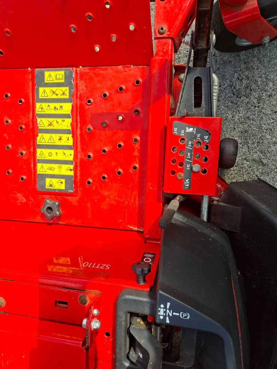 Zero Turn Rideon Lawnmower - Image 2