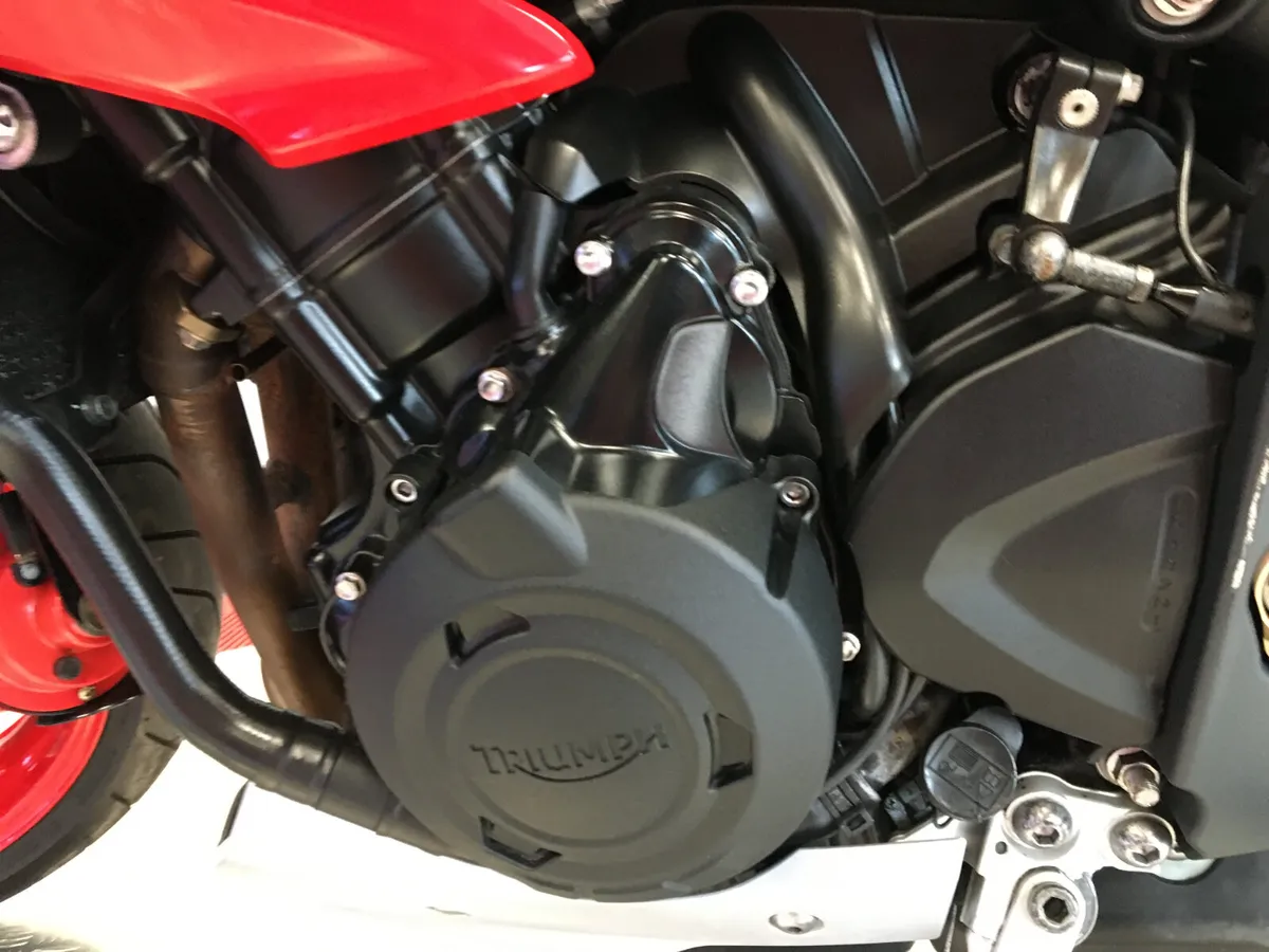2015 Triumph Street Triple R 675 - Image 4