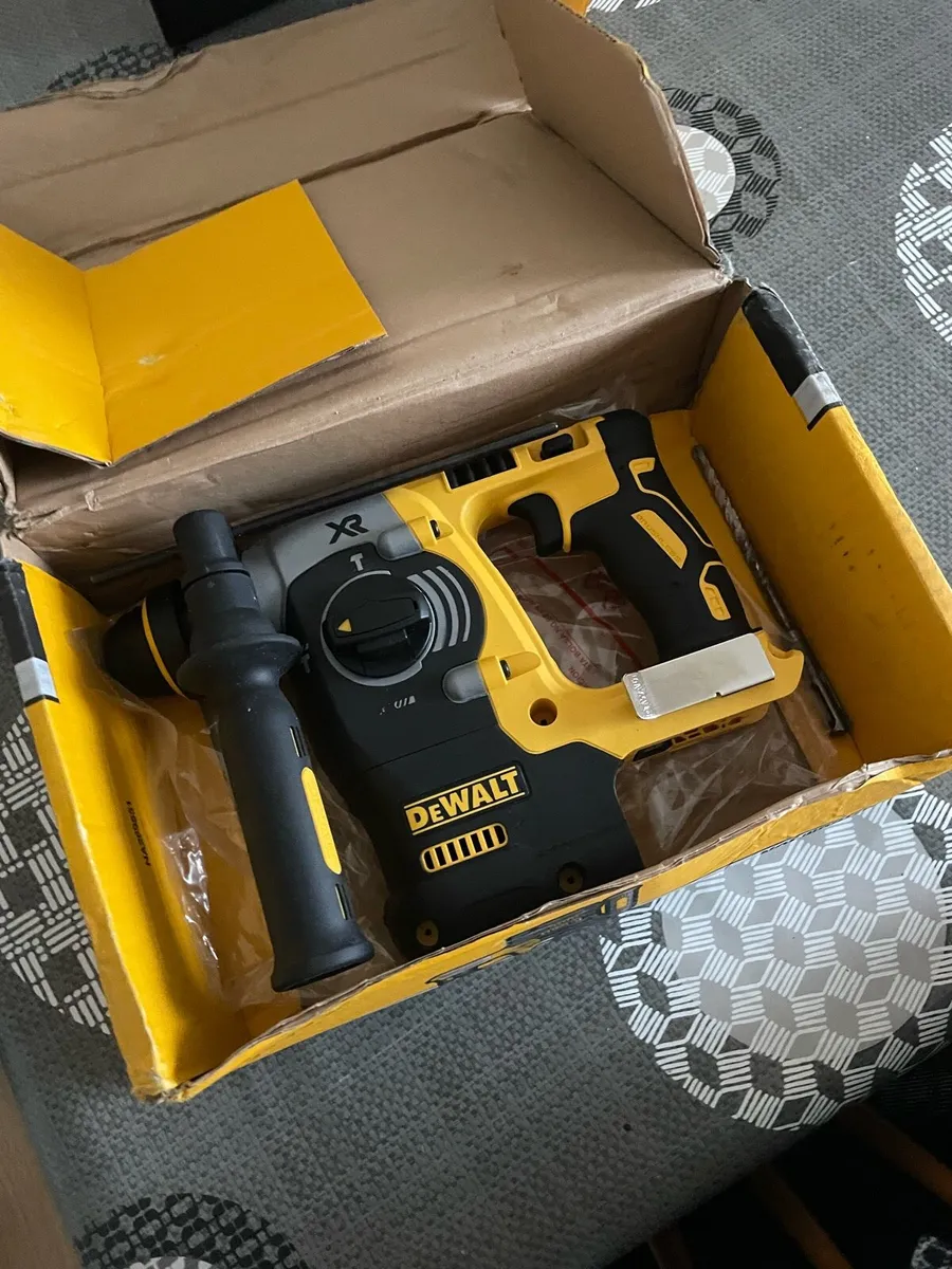 DeWalt XR 18V Tool Bundle - Image 1