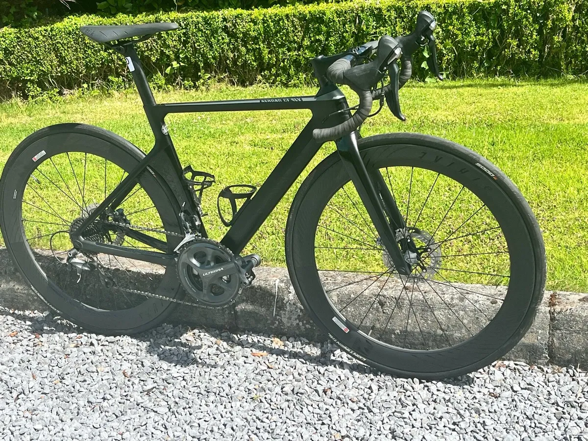 Canyon Aeroad CF SLX 8 Disc - Image 4