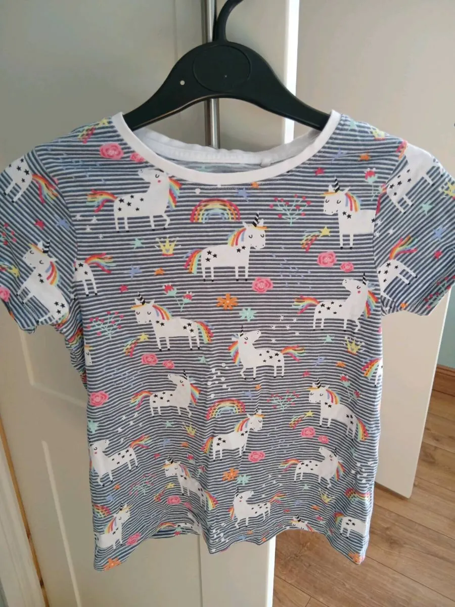 Girls Bundle Of Clothes - Image 1