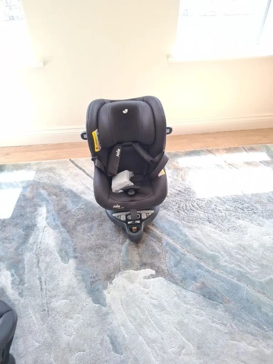 Joie car seat Ispin 360 - Image 1