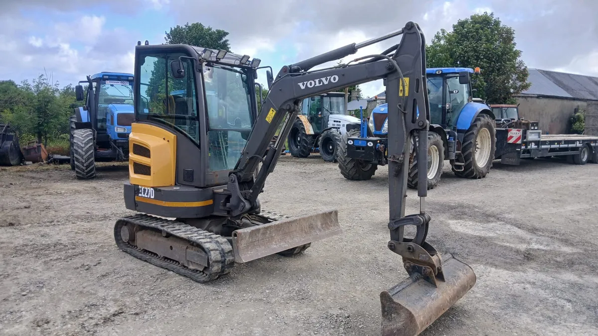 2018 Volvo EC27 - Image 1