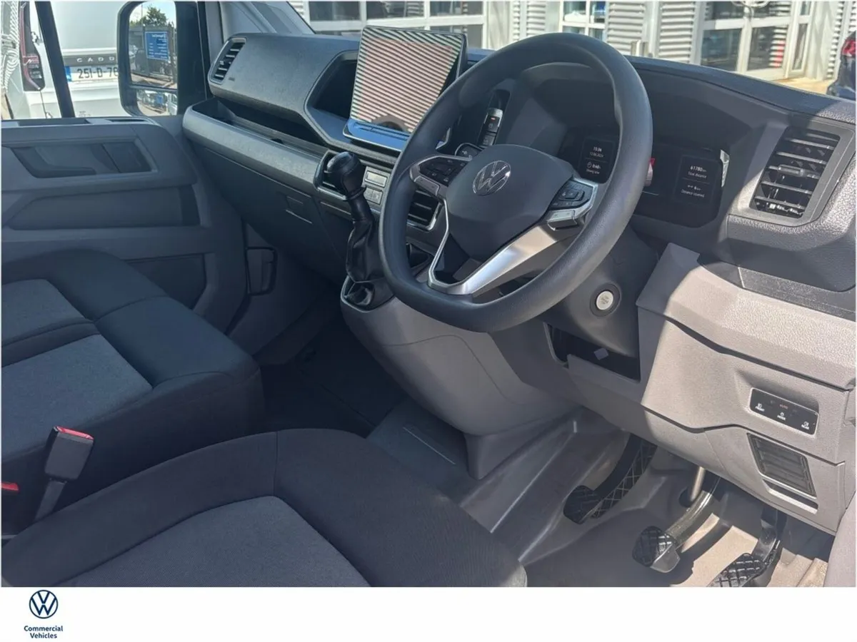 Volkswagen Crafter 2.0TDI 140HP Trendline MWB HR - Image 2