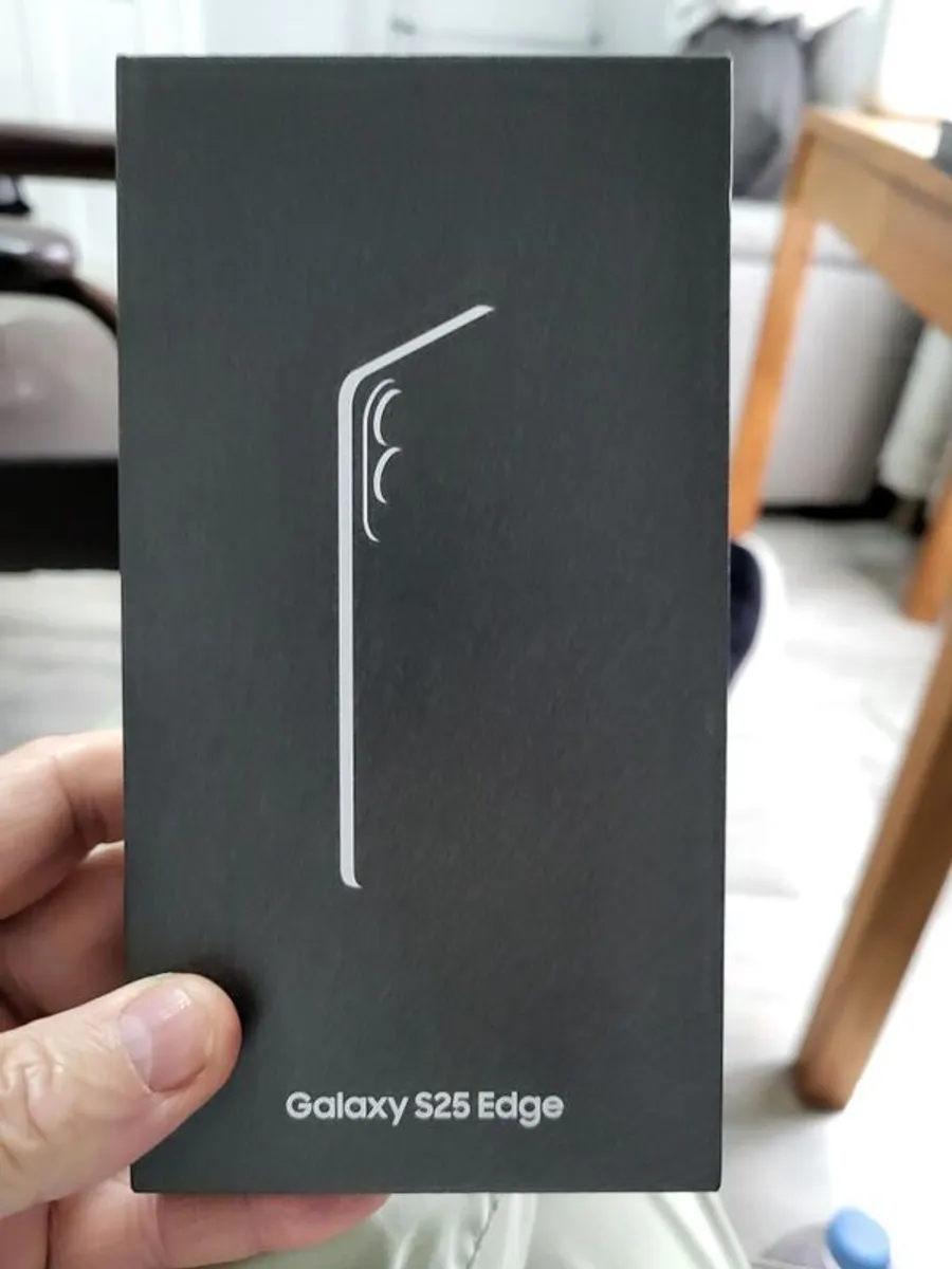 Samsung Galaxy S25 Edge Black 256GB 12GB Brand New Box Open Samsung Warranty - Image 1