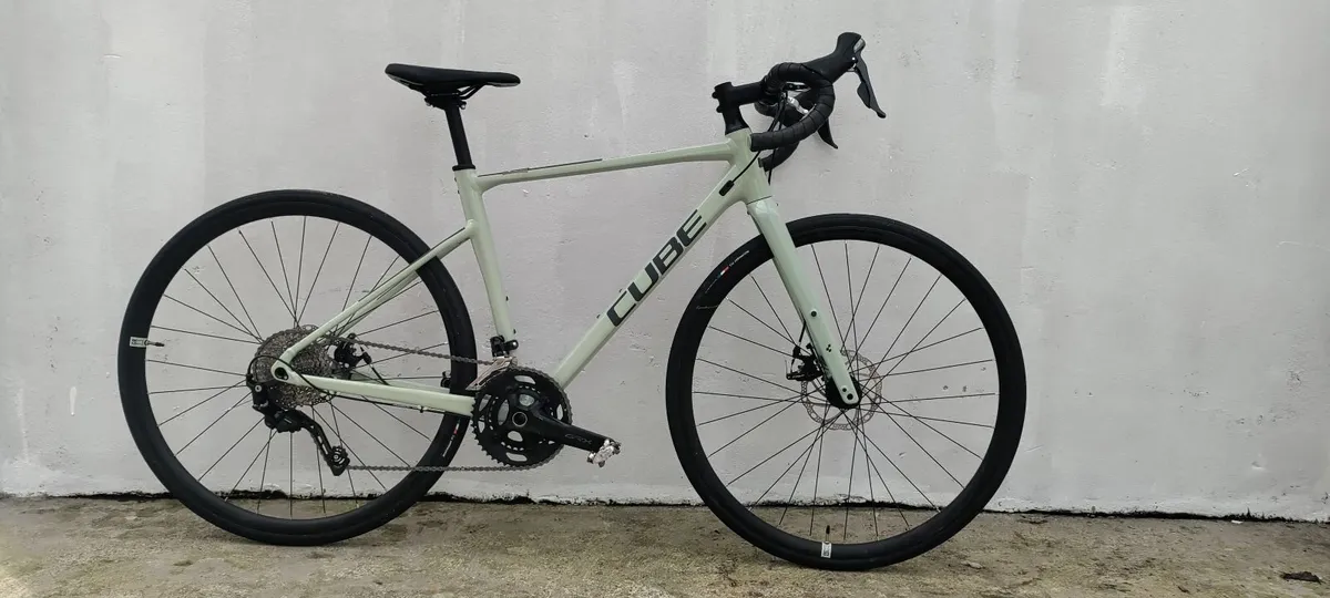 Cube nuroad bike - Image 1