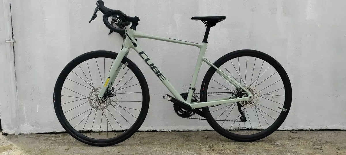 Cube nuroad bike - Image 2