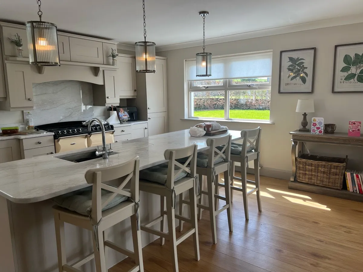Counter top stools - Image 2