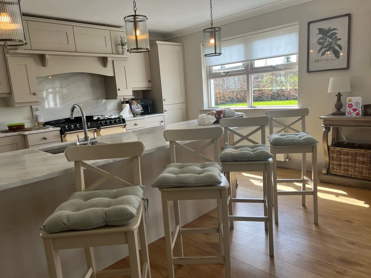 Counter top stools - Image 3