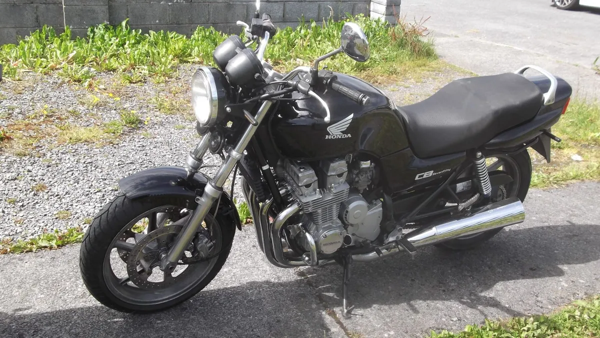 Honda   50 c& 90 &HONDA 750&TRIUMPH .trade or swap - Image 3
