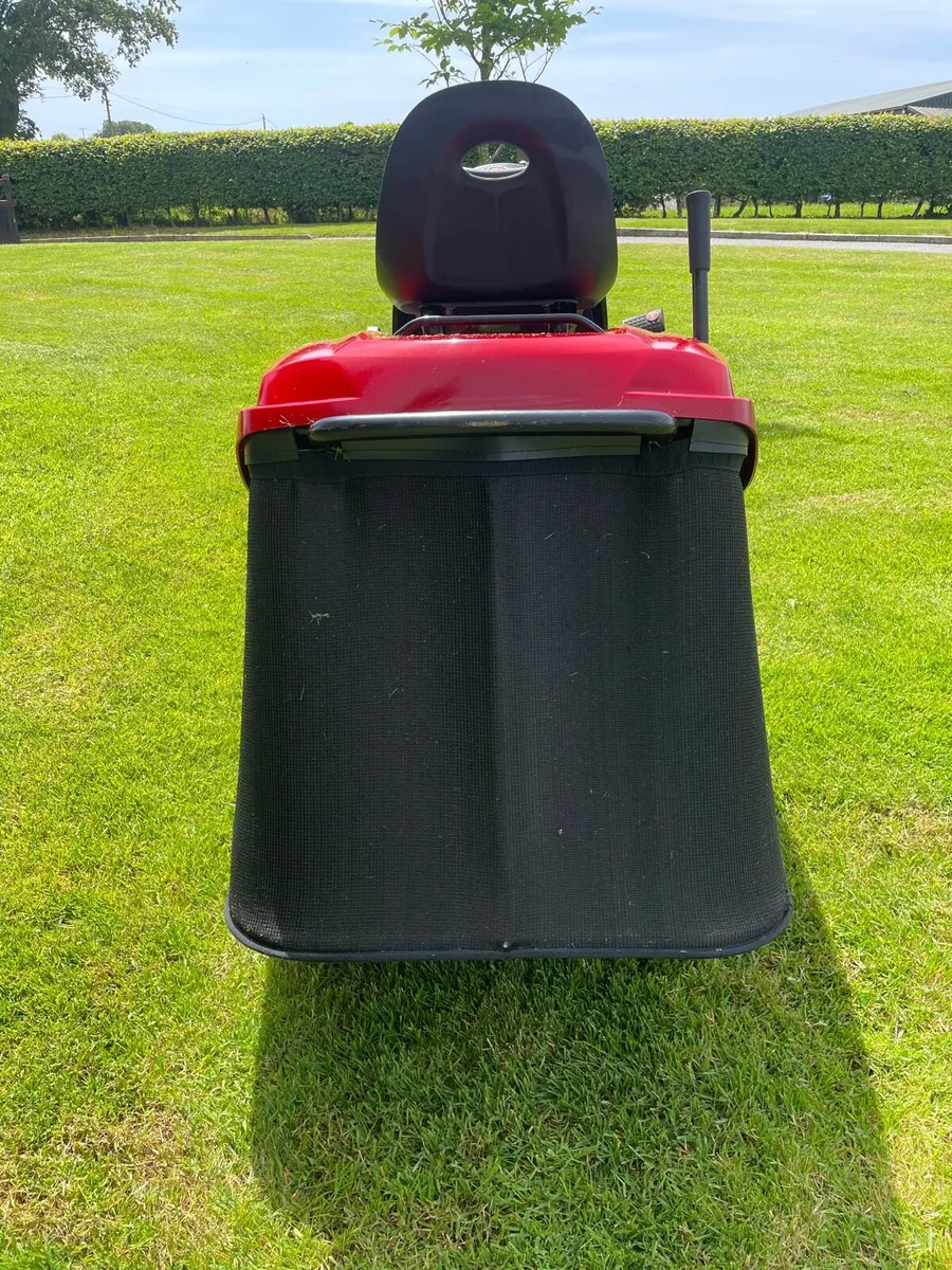 Ride on lawnmower - Image 4