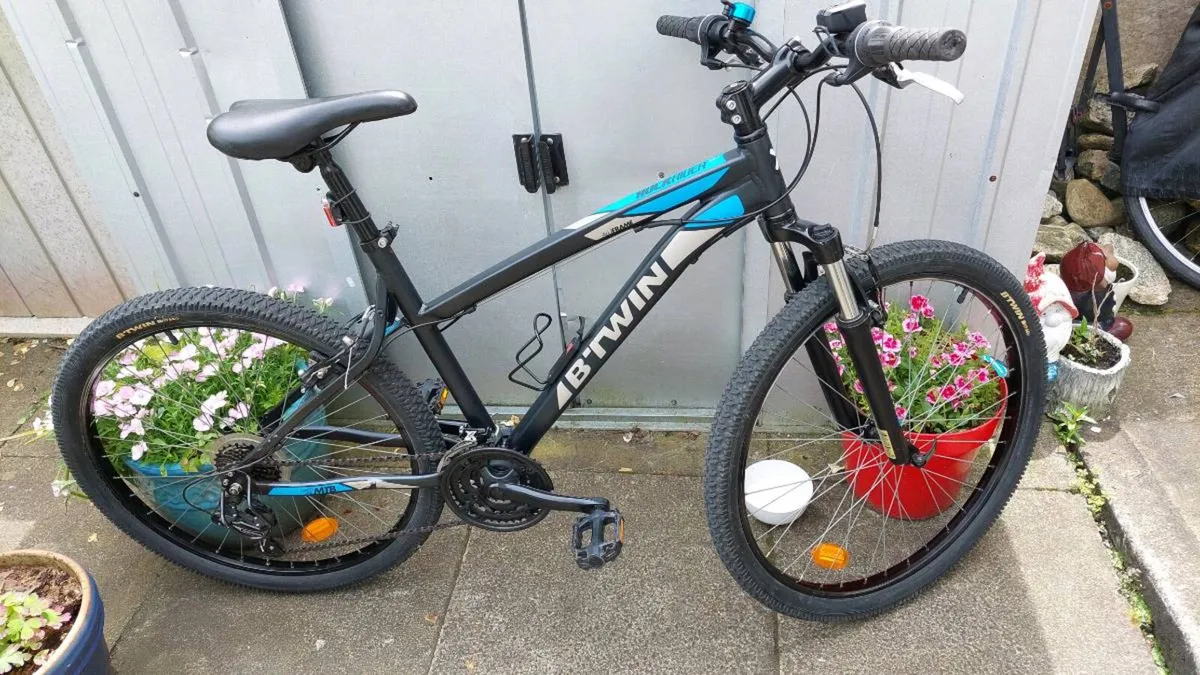 B-Twin Rockrider 340 - Image 1