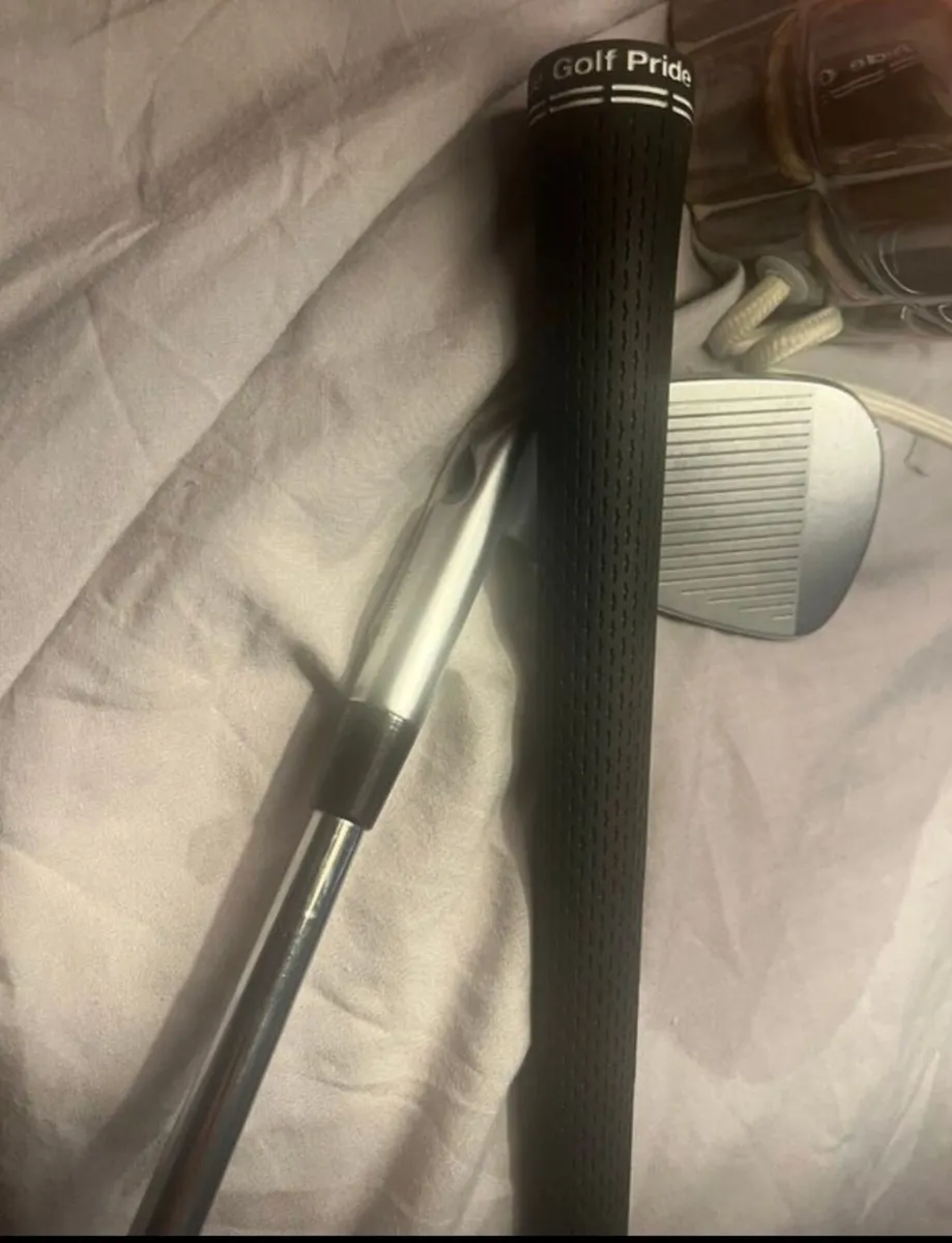 Ping irons i230 irons - Image 3