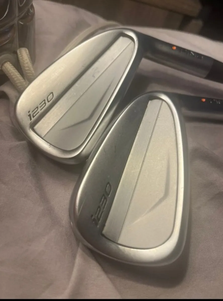 Ping irons i230 irons - Image 1
