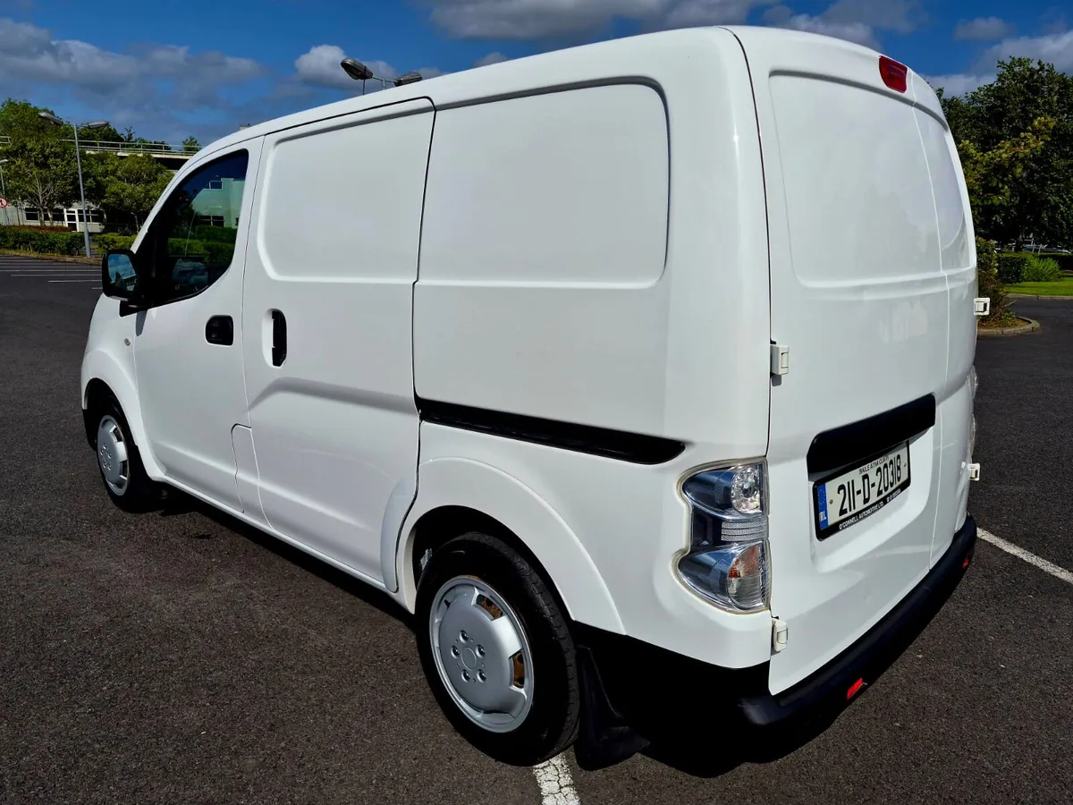 2021 NISSAN NV200 40KW  BIG BATTERY - Image 2