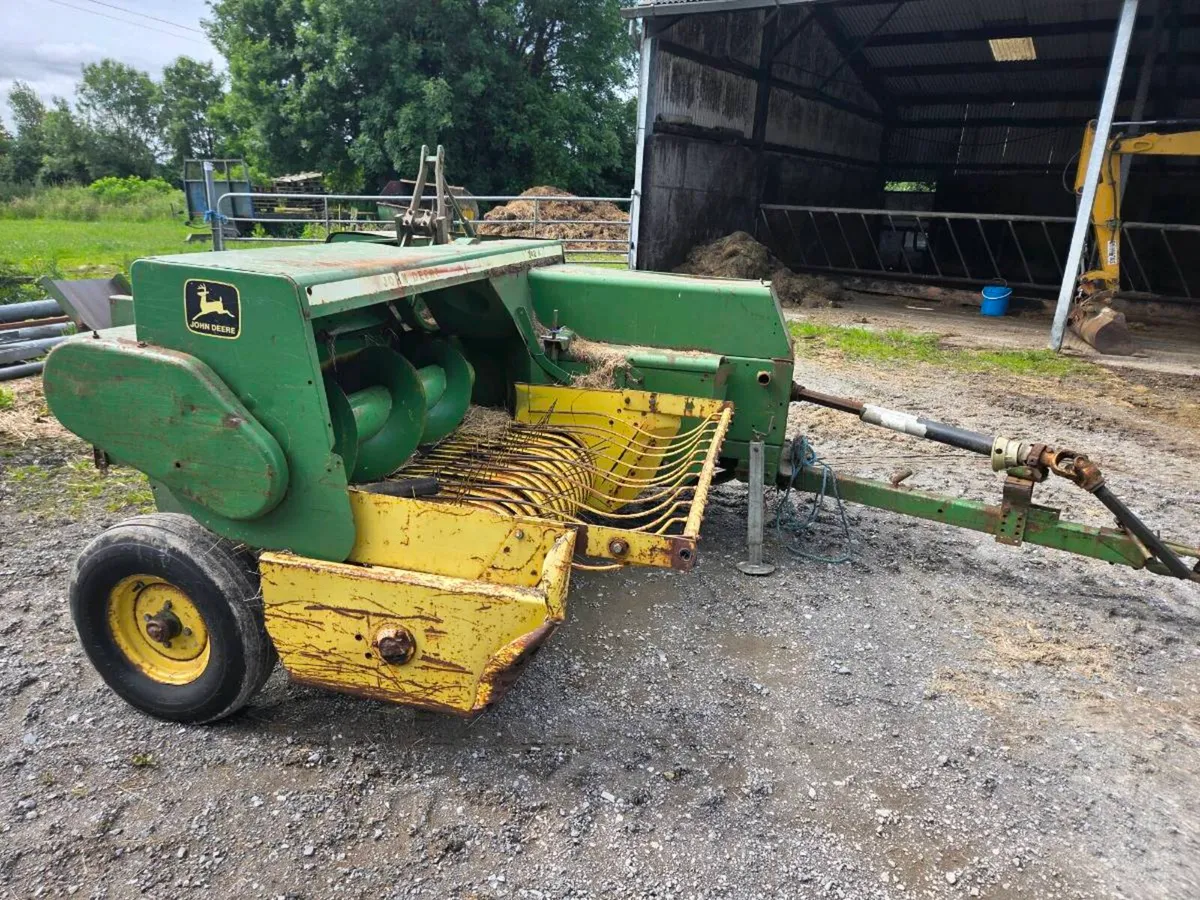 John Deere 342 A square baler - Image 2