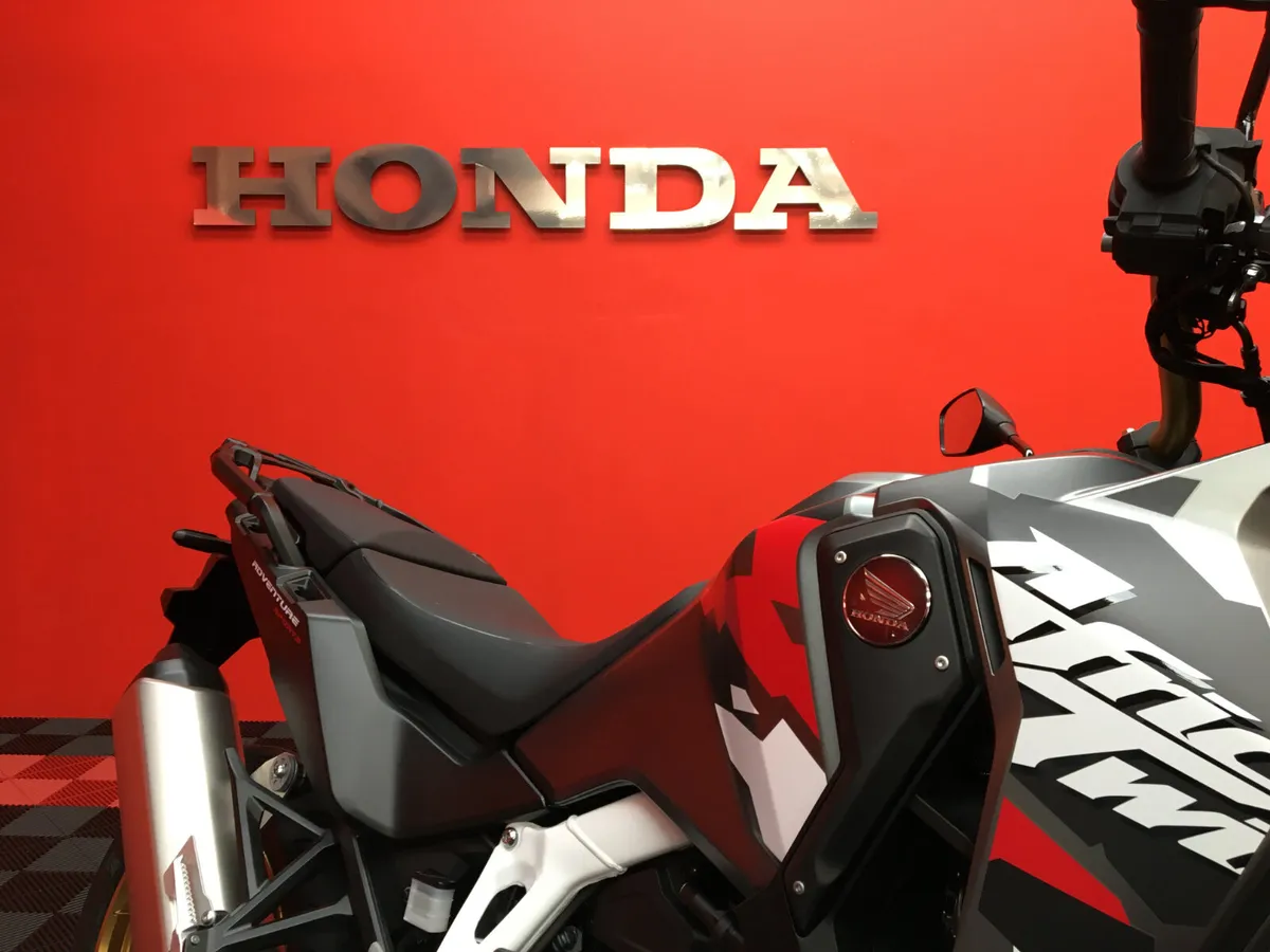 2026 Honda Africa Twin ADVENTURE SPORTS E/S - Image 3