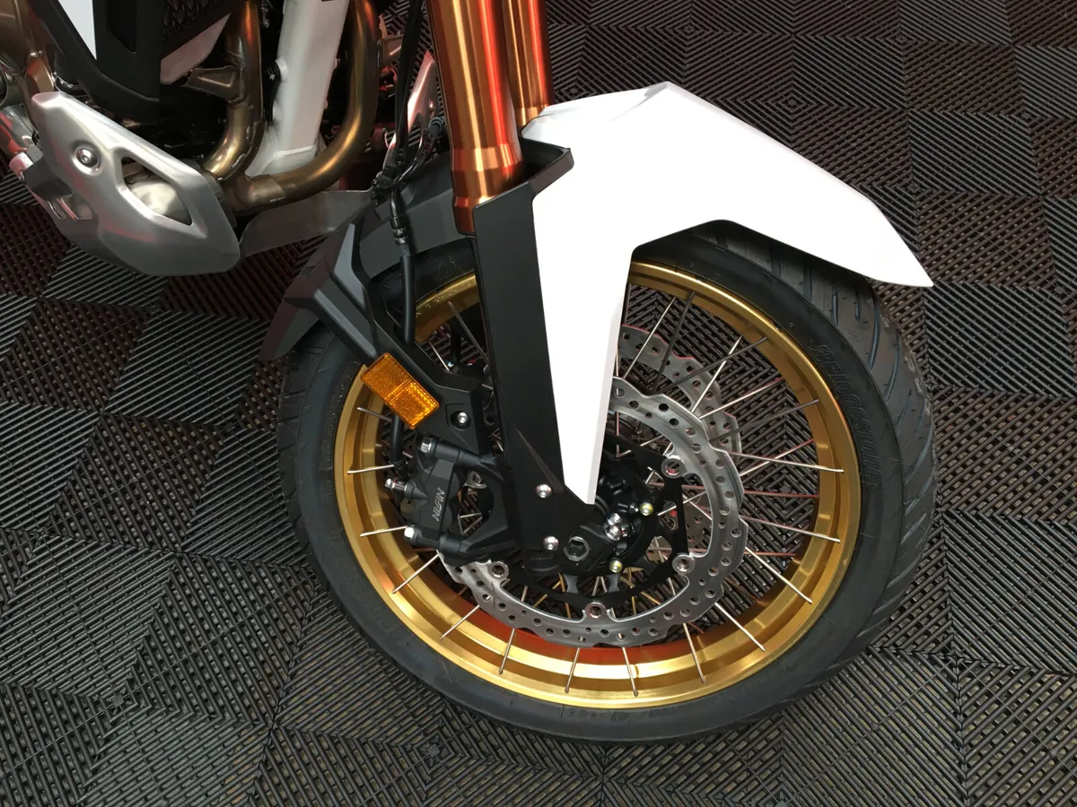 2026 Honda Africa Twin ADVENTURE SPORTS E/S - Image 2