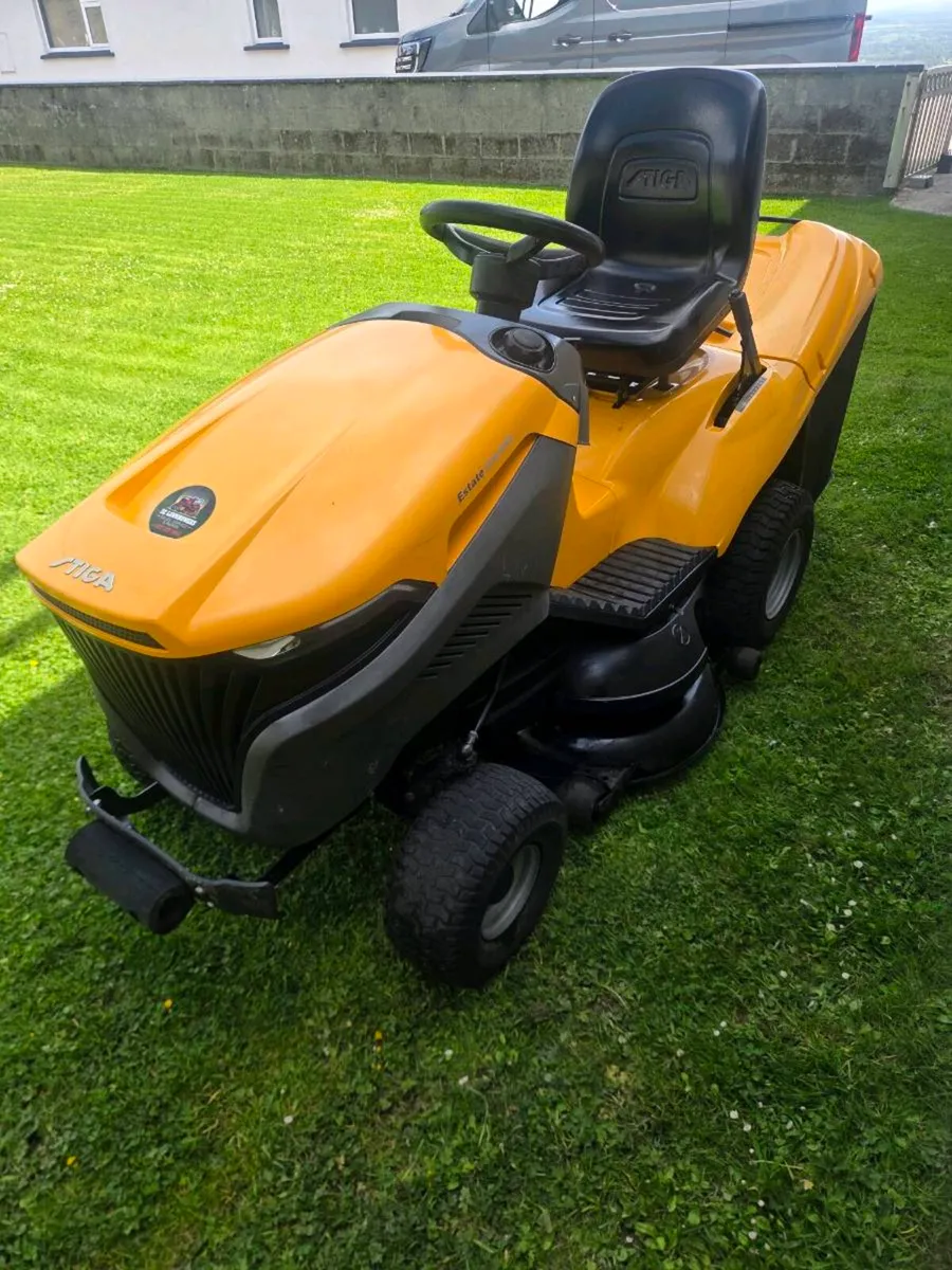 Stiga lawnmower for sale - Image 4