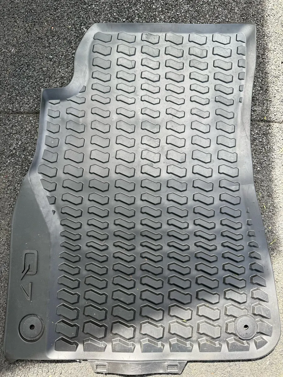 Audi Q7 2015-2025 floor mats - Image 4