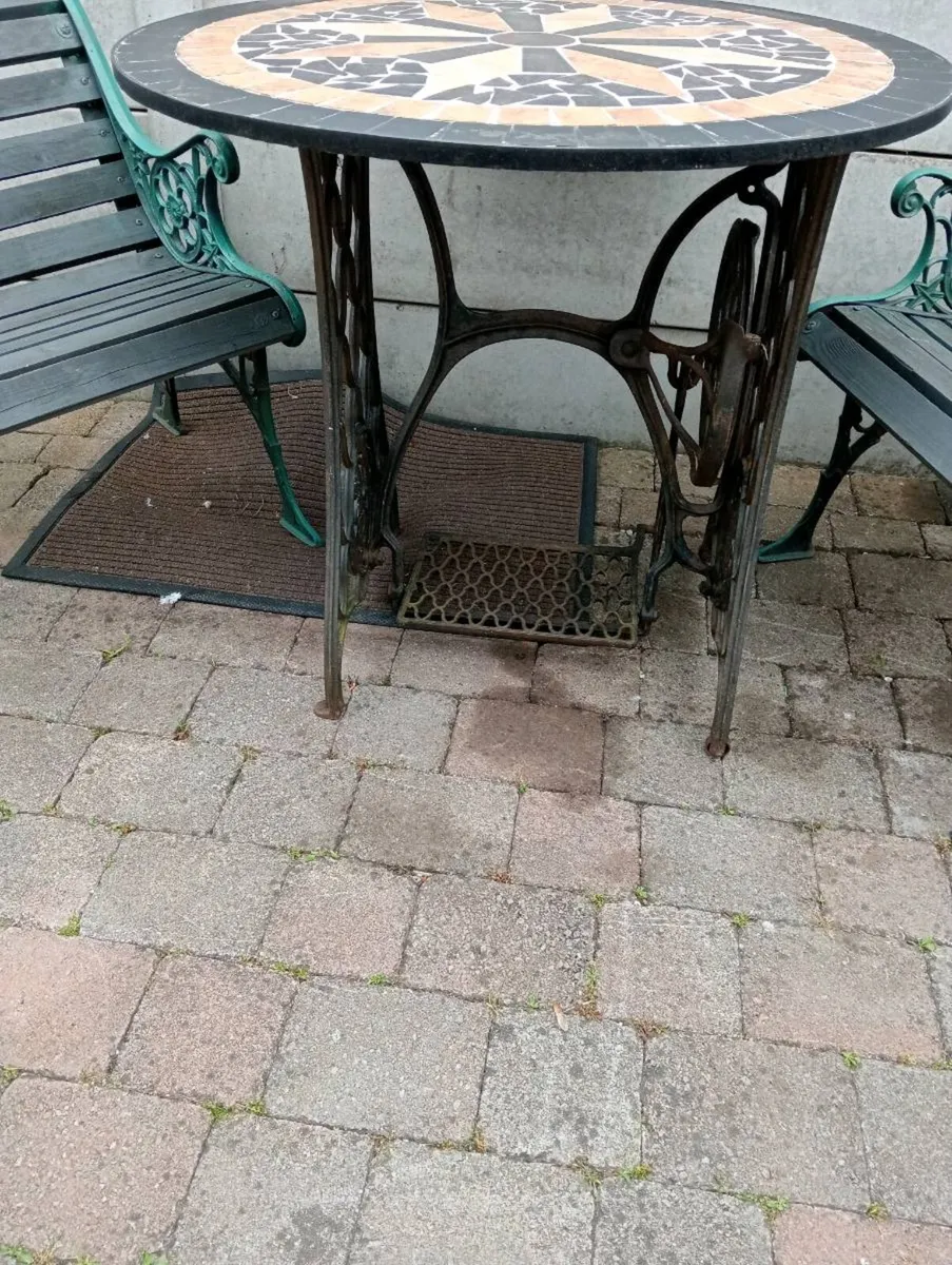 Vintage table and  2 vintage garden armchairs - Image 4