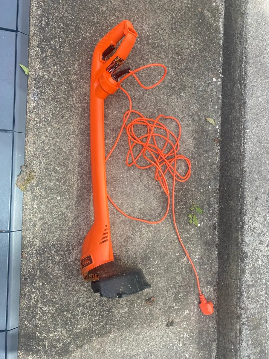 Black and Decker Gl250 Grass Trimmer 250W - Image 4