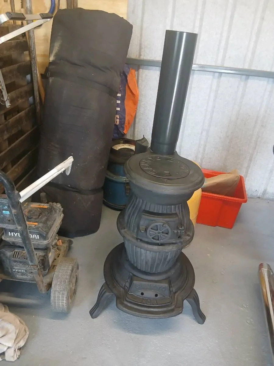 Pot belly stove