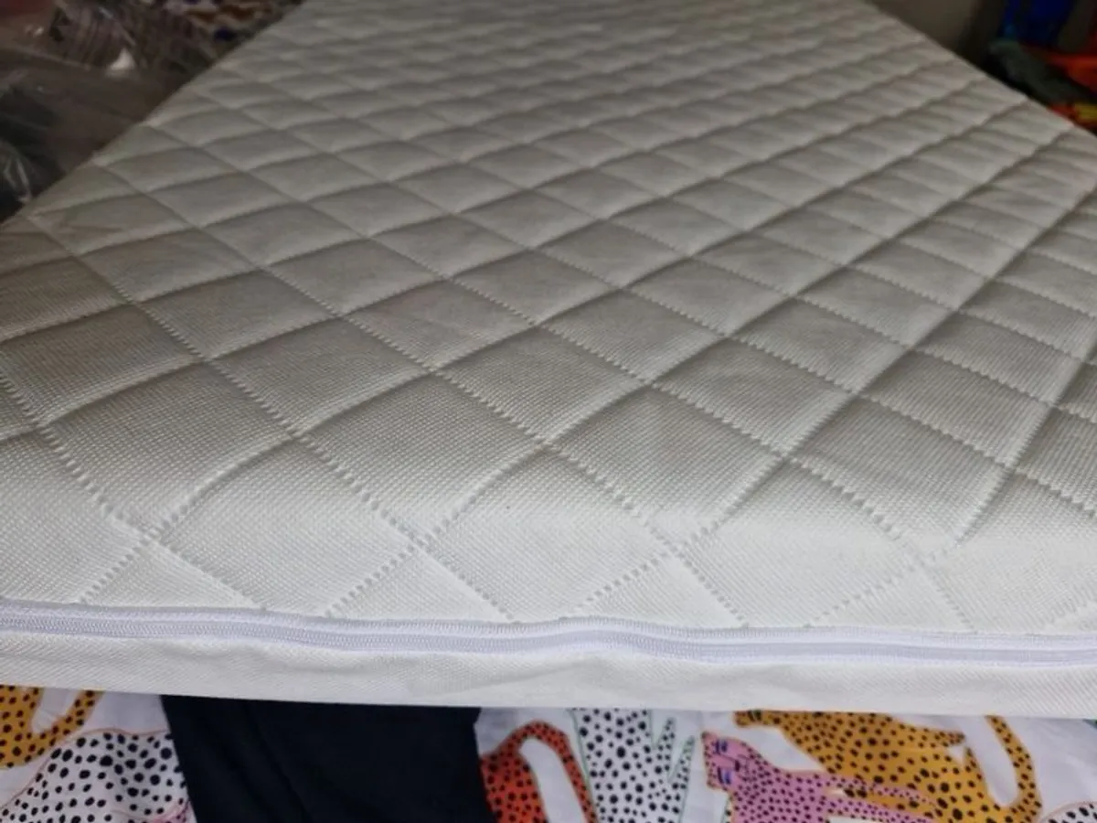 mamas and papas cot mattress - Image 3