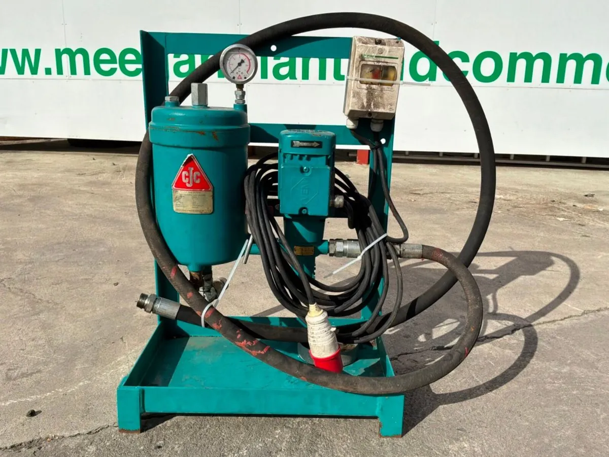 3 phase Hydraulic oil pump / filtration cannister. - Image 2